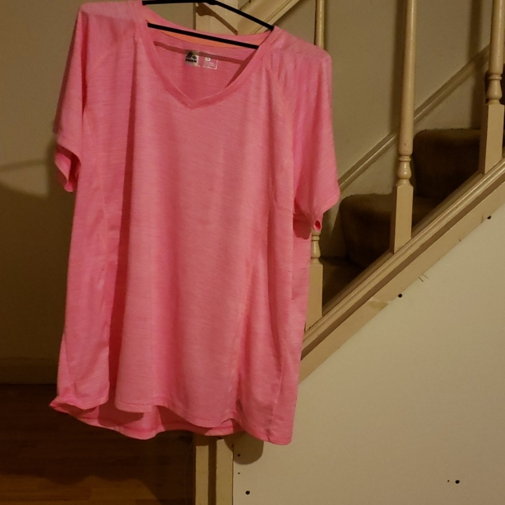 Sport tee shirt